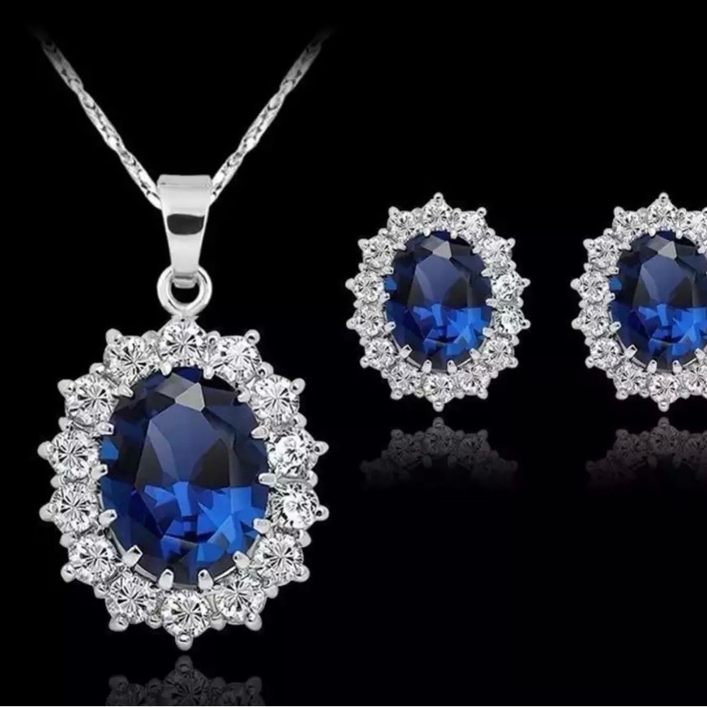 NEW Classic Flower Design Blue Zircon and Silver Necklace Jewelry Set